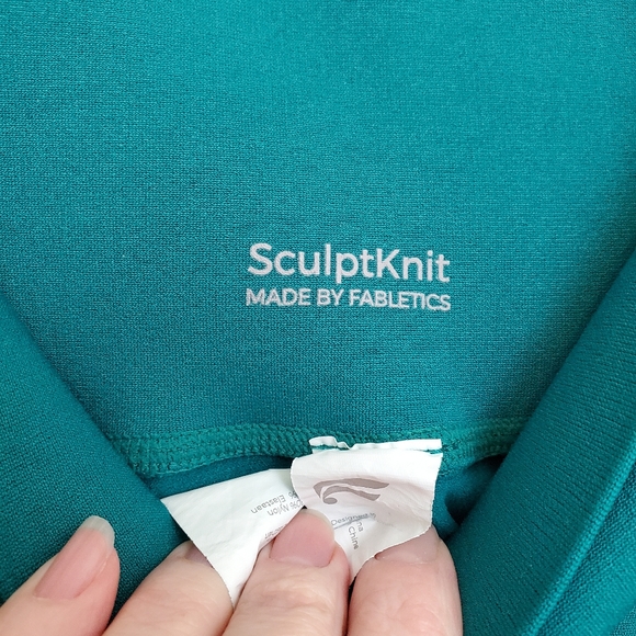 Fabletics High-waisted sculptknit pocket leggings teal colorblock - Picture 4 of 8